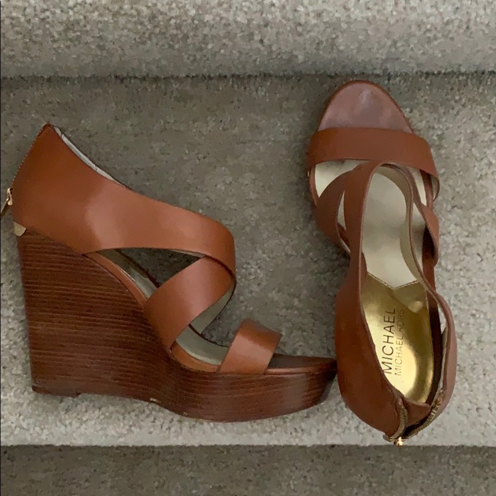 Micheal Kors wedge - size 9